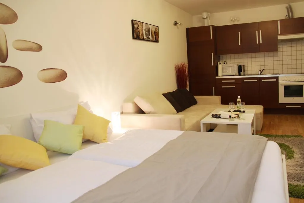 Apartment Quellenstrasse Vienna 0*,  Austria