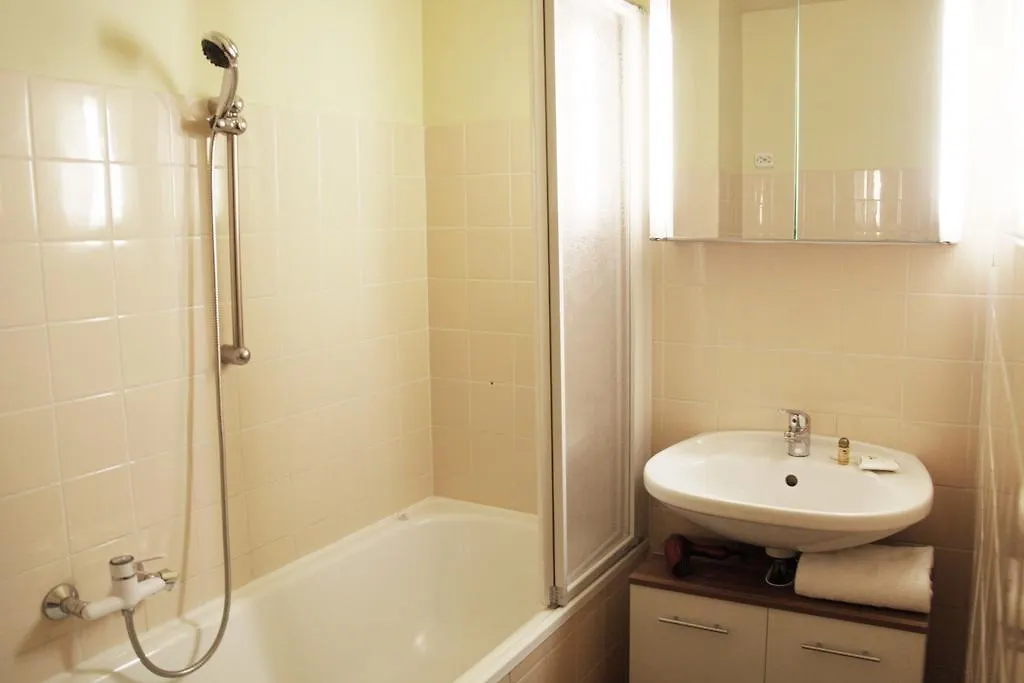 Apartment Quellenstrasse Vienna Austria